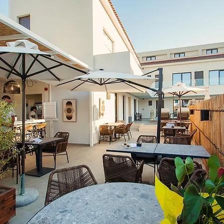 Althaea Luxury מלון דירות 4*